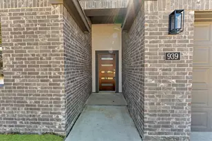 939 Lake View Dr, Montgomery, TX 77356 - Photo 5