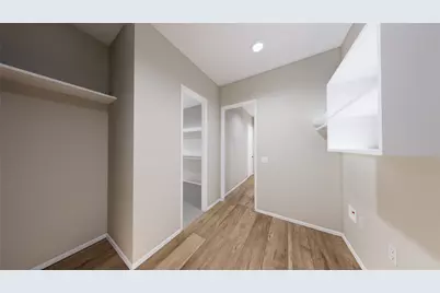 9215 Boardwalk Shore Drive, Baytown, TX 77521 - Photo 15