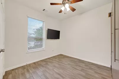 15607 Barton Orchard Lane, Houston, TX 77044 - Photo 13