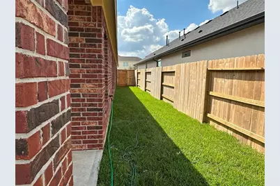 788 Lake Lacosta Drive, Katy, TX 77493 - Photo 19