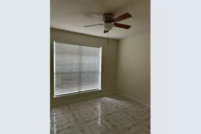 3101 Meadow Bay Drive, League City, TX 77539 - Photo 5