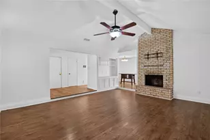 25223 Lynbriar Ln, Spring, TX 77373 - Photo 9
