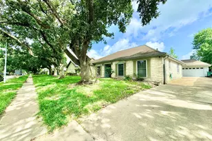 7914 Candle Ln, Houston, TX 77071 - Photo 5