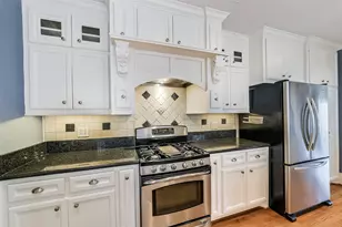 424 W 30th St, Houston, TX 77018 - Photo 17