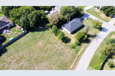 12423 Pecan Drive, Willis, TX 77318 - Photo 5