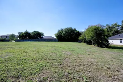 12423 Pecan Drive, Willis, TX 77318 - Photo 7