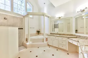 166 E Capstone Cir, The Woodlands, TX 77381 - Photo 25