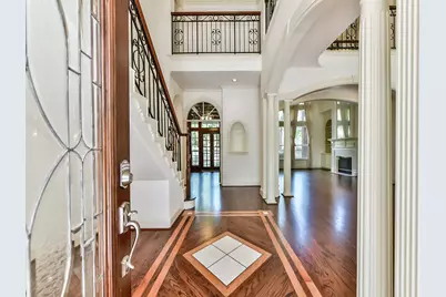 166 E Capstone Circle, The Woodlands, TX 77381 - Photo 7