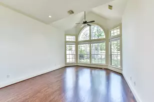 166 E Capstone Cir, The Woodlands, TX 77381 - Photo 23