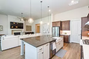 5019 Golden Peach Rd, Manvel, TX 77578 - Photo 19