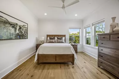 15 W Rivercrest Drive, Houston, TX 77042 - Photo 31