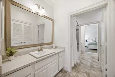 15 W Rivercrest Drive, Houston, TX 77042 - Photo 25