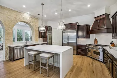 15 W Rivercrest Drive, Houston, TX 77042 - Photo 7