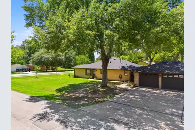 843 Fall Creek Drive, Huffman, TX 77336 - Photo 41
