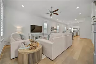 4 Caravelle Ct, Galveston, TX 77554 - Photo 9