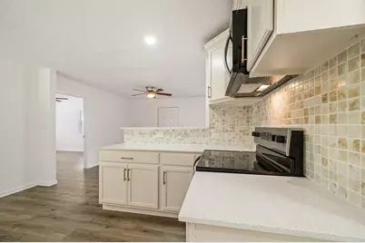 61 Hicks Loop W, Cleveland, TX 77328 - Photo 13