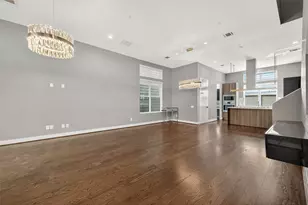 5919 E Post Oak Ln, Houston, TX 77055 - Photo 9