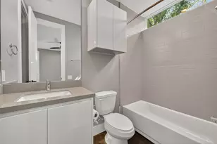 5919 E Post Oak Ln, Houston, TX 77055 - Photo 7