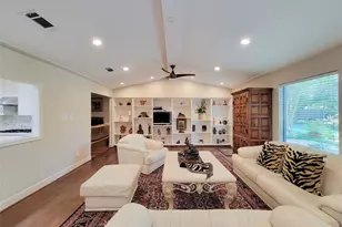 5 Hunters Branch Dr, Houston, TX 77024 - Photo 33