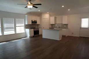 505 Oak Chase Ave, Dayton, TX 77535 - Photo 3