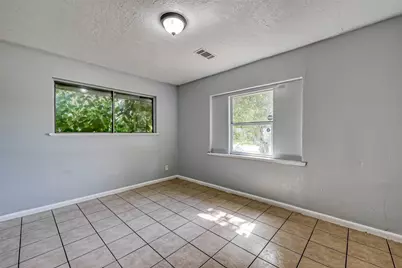 10613 Buffum Street, Houston, TX 77051 - Photo 7