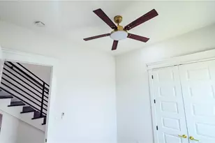821 N Loop Center S, Houston, TX 77022 - Photo 17