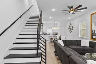 821 N Loop Center S, Houston, TX 77022 - Photo 27
