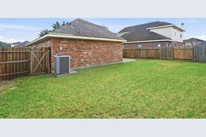 9815 Wedgeford Court, Houston, TX 77044 - Photo 7