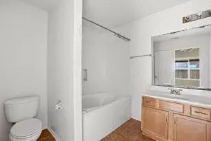 9815 Wedgeford Ct, Houston, TX 77044 - Photo 11