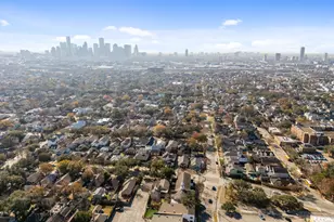 943 Pecore St, Houston, TX 77009 - Photo 17