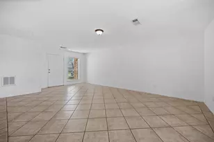 9815 Lonsford Dr, Houston, TX 77086 - Photo 5