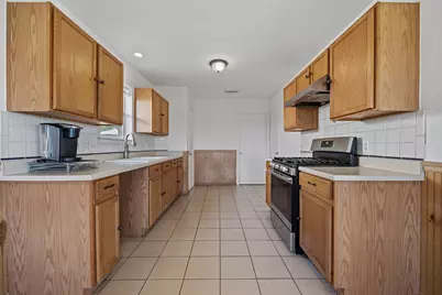 9815 Lonsford Drive, Houston, TX 77086 - Photo 9