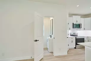 140 Oak Cir, Livingston, TX 77351 - Photo 13