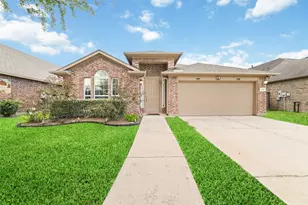 2309 Newton Branch Ln, Pearland, TX 77089 - Photo 3