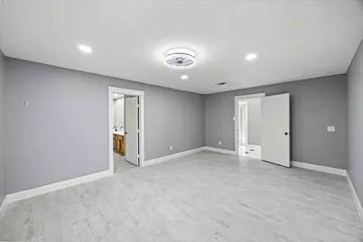 8511 Fawn Terrace Drive, Houston, TX 77071 - Photo 11