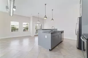 1011 Studemont St, Houston, TX 77007 - Photo 1
