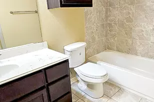 8031 Canyon St, Houston, TX 77051 - Photo 17