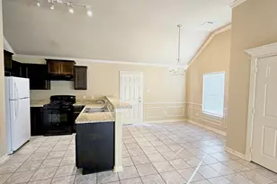 8031 Canyon St, Houston, TX 77051 - Photo 11