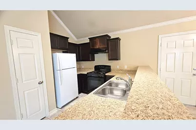 8031 Canyon Street, Houston, TX 77051 - Photo 9