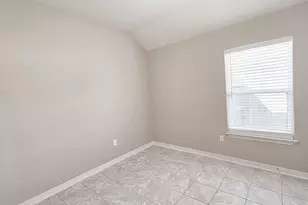 8031 Canyon St, Houston, TX 77051 - Photo 15