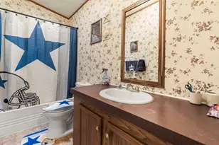 204 Wimberly Dr, Livingston, TX 77351 - Photo 17