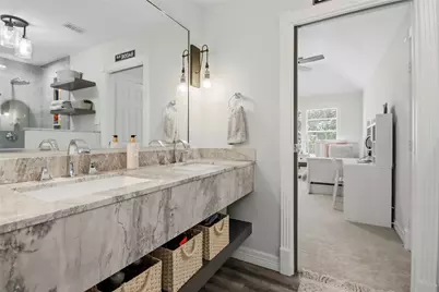 3 Edgecliff Place, The Woodlands, TX 77382 - Photo 35