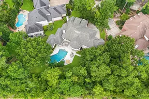 3 Edgecliff Pl, The Woodlands, TX 77382 - Photo 47