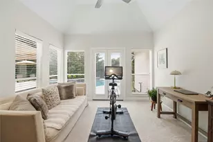 3 Edgecliff Pl, The Woodlands, TX 77382 - Photo 17