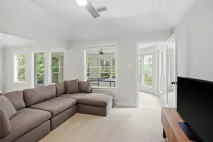 3 Edgecliff Pl, The Woodlands, TX 77382 - Photo 29