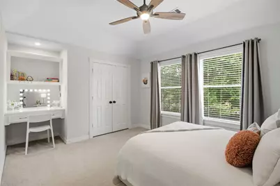 3 Edgecliff Place, The Woodlands, TX 77382 - Photo 33