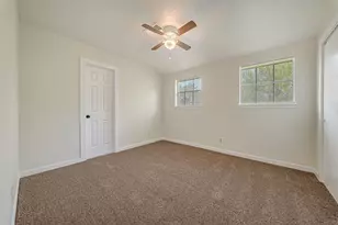 1410 Parkside Dr, Pasadena, TX 77502 - Photo 11