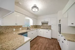 1410 Parkside Dr, Pasadena, TX 77502 - Photo 13
