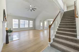 5512 Canyon Bluff Ln, Rosharon, TX 77583 - Photo 29