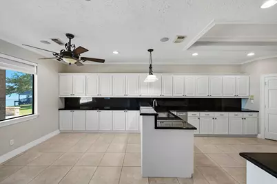9354 Escondido Drive, Willis, TX 77318 - Photo 9